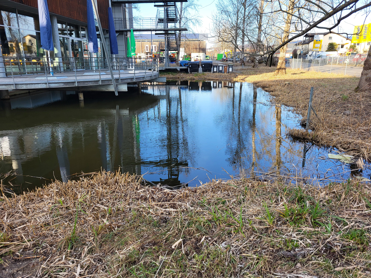 Pond of waste disposal company Constance, Mar. 2026