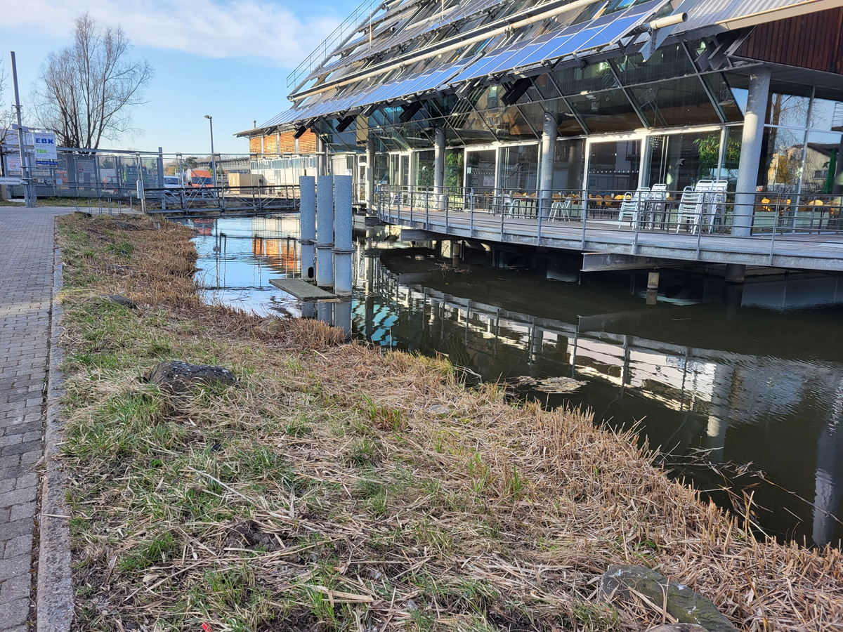 Pond of waste disposal company Constance, Mar. 2026
